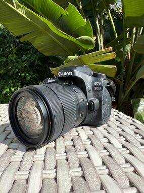 Canon EOS 80D DSLR Camera in Black with Zoom Lens
